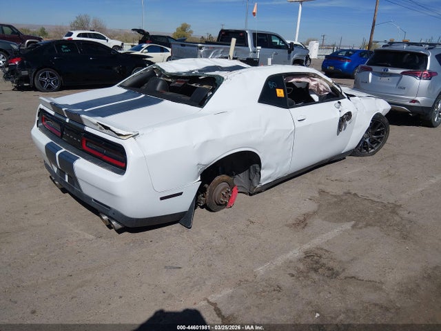 2C3CDZDJXFH720228 Dodge Challenger Srt 392