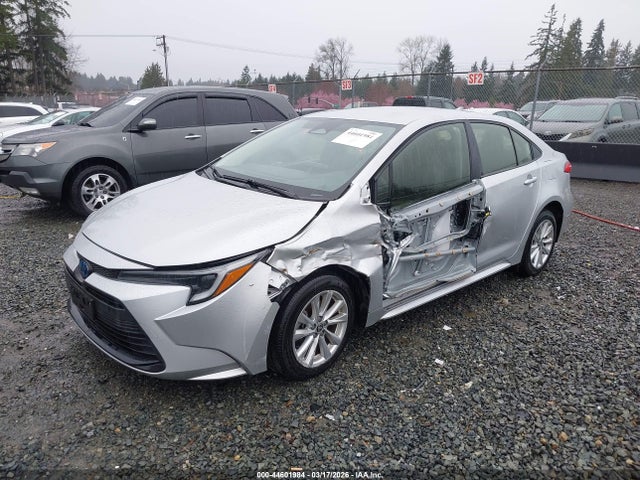 Toyota Corolla Hybrid Le 2024 JTDBCMFE6R3028441 Image 2