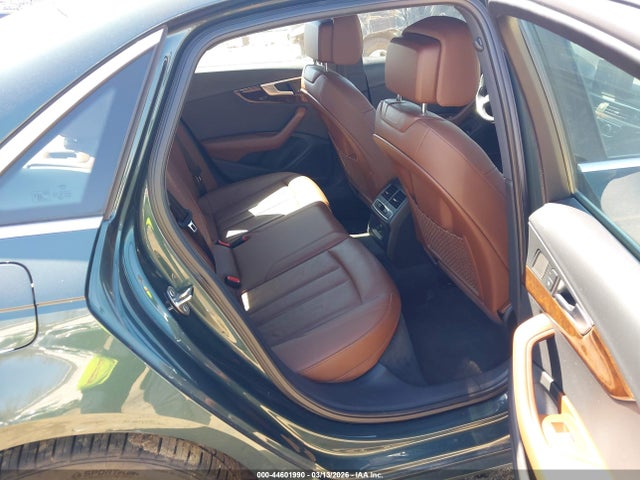 Продаж на аукціоні авто 2017 Audi A4 2.0t Premium, vin: WAUENAF48HN019916, номер лоту: 44601990
