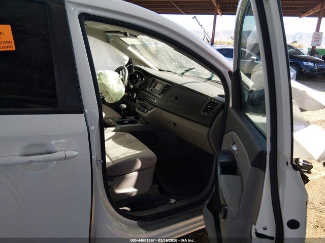 KNDMA5C11H6265499 KIA Sedona L