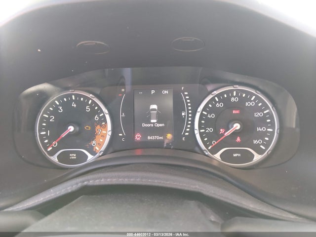 44602012 :رقم المزاد ، ZACCJBBT1FPC03155 vin ، 2015 Jeep Renegade Latitude مزاد بيع