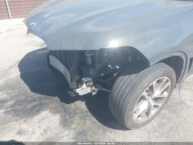 5UX13EU08R9V74596 BMW X5 Sdrive40i