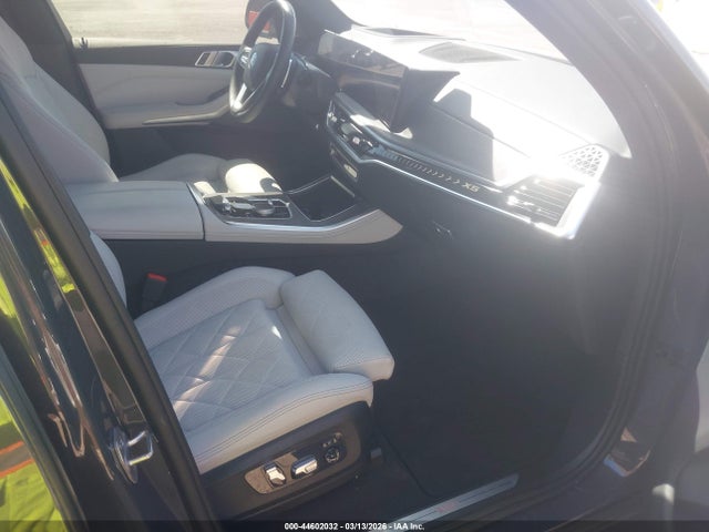 5UX13EU08R9V74596 BMW X5 Sdrive40i