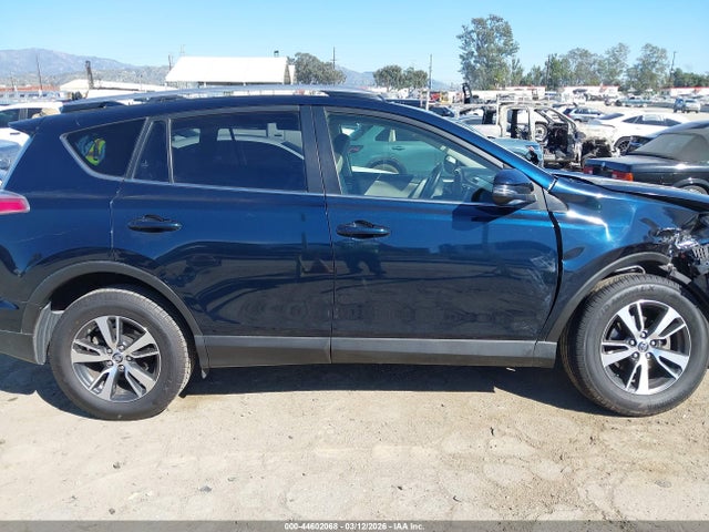 Toyota Rav4 Xle 2017 JTMWFREV3HJ714745 Image 13