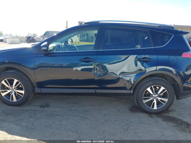 Toyota Rav4 Xle 2017 JTMWFREV3HJ714745 Image 14