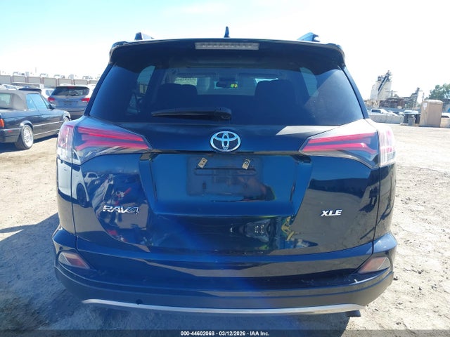 Toyota Rav4 Xle 2017 JTMWFREV3HJ714745 Image 16
