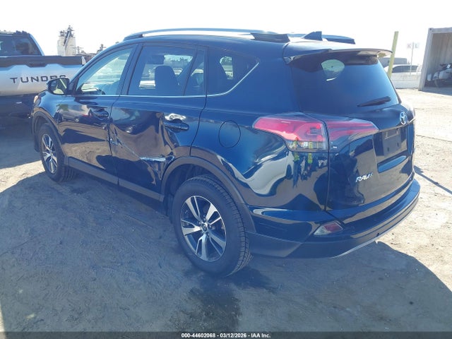 2017 TOYOTA RAV4 JTMWFREV3HJ714745 Photo 2