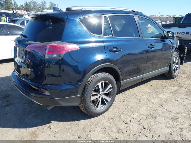 2017 TOYOTA RAV4 JTMWFREV3HJ714745 Photo 3