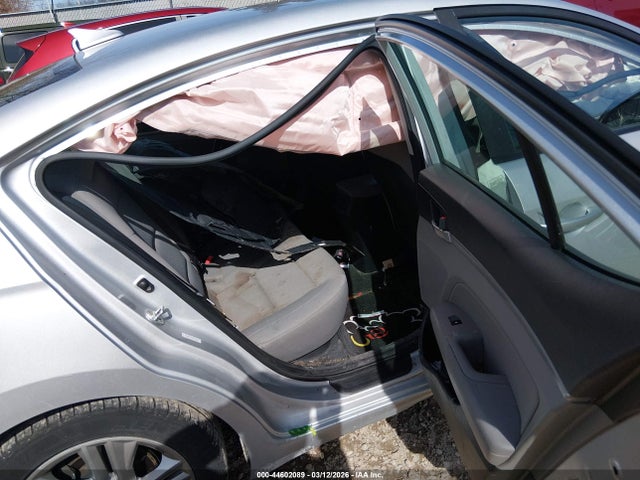 2019 HYUNDAI ELANTRA KMHD84LF4KU731104 Photo 7