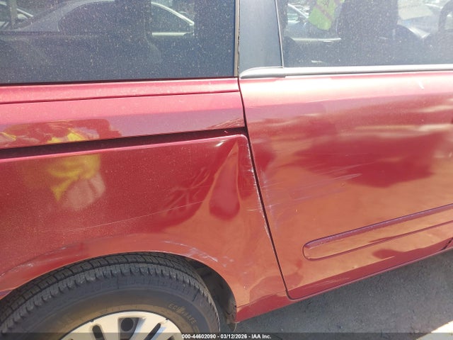 KNDMG4C7XE6538772 KIA SEDONA LX