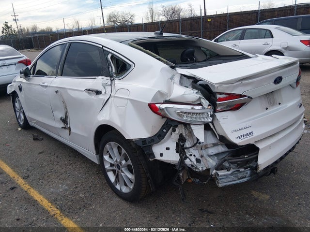 2020 Ford Fusion Plug-in Hybrid Titanium მანქანა იყიდება აუქციონზე, vin: 3FA6P0SU2LR218084, აუქციონის ნომერი: 44602094