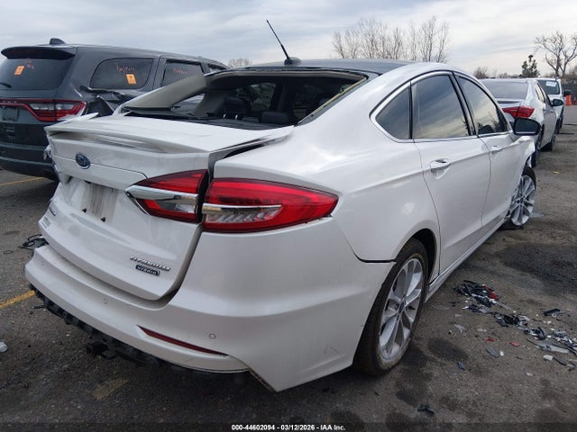 2020 Ford Fusion Plug-in Hybrid Titanium მანქანა იყიდება აუქციონზე, vin: 3FA6P0SU2LR218084, აუქციონის ნომერი: 44602094