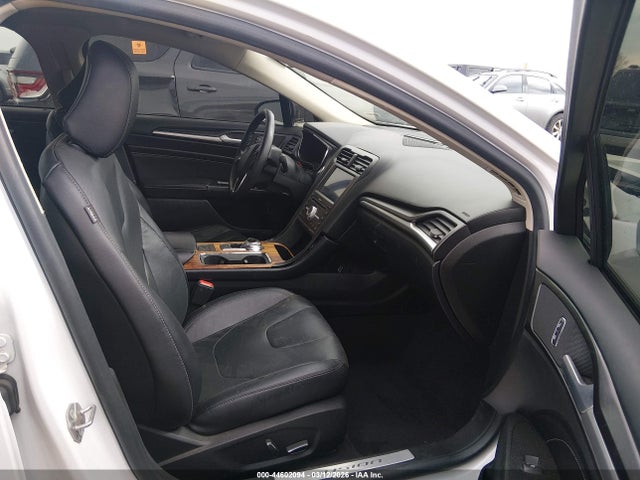 2020 Ford Fusion Plug-in Hybrid Titanium მანქანა იყიდება აუქციონზე, vin: 3FA6P0SU2LR218084, აუქციონის ნომერი: 44602094