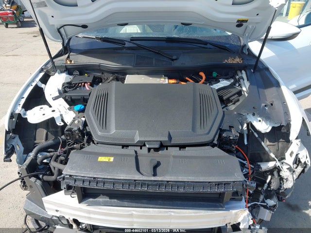 2024 AUDI Q8 E-TRON WA14AAGE5RB017121 Photo 9