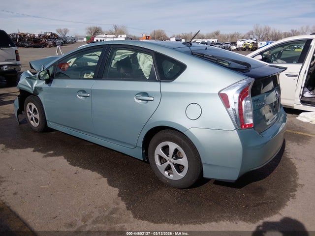 JTDKN3DU8F1910989 Toyota Prius Four