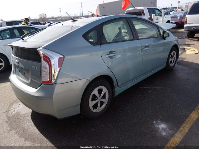 JTDKN3DU8F1910989 Toyota Prius Four