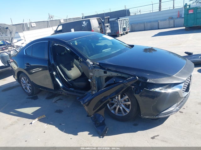 2019 Mazda Mazda3 მანქანა იყიდება აუქციონზე, vin: 3MZBPABL4KM112721, აუქციონის ნომერი: 44602148