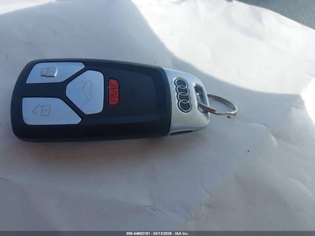 44602161 :رقم المزاد ، WAUFNAF42HN017857 vin ، 2017 Audi A4 2.0t Premium مزاد بيع