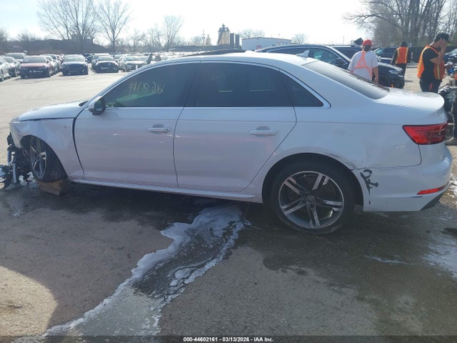 44602161 :رقم المزاد ، WAUFNAF42HN017857 vin ، 2017 Audi A4 2.0t Premium مزاد بيع