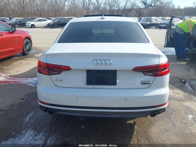 44602161 :رقم المزاد ، WAUFNAF42HN017857 vin ، 2017 Audi A4 2.0t Premium مزاد بيع