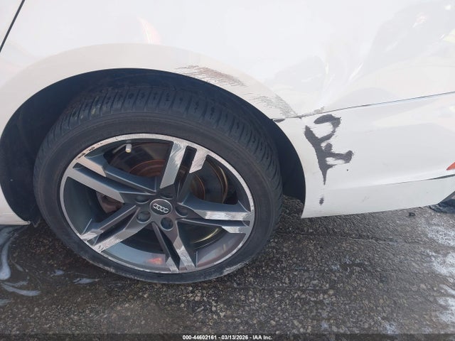 44602161 :رقم المزاد ، WAUFNAF42HN017857 vin ، 2017 Audi A4 2.0t Premium مزاد بيع