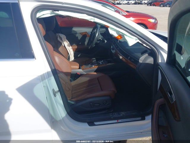 44602161 :رقم المزاد ، WAUFNAF42HN017857 vin ، 2017 Audi A4 2.0t Premium مزاد بيع
