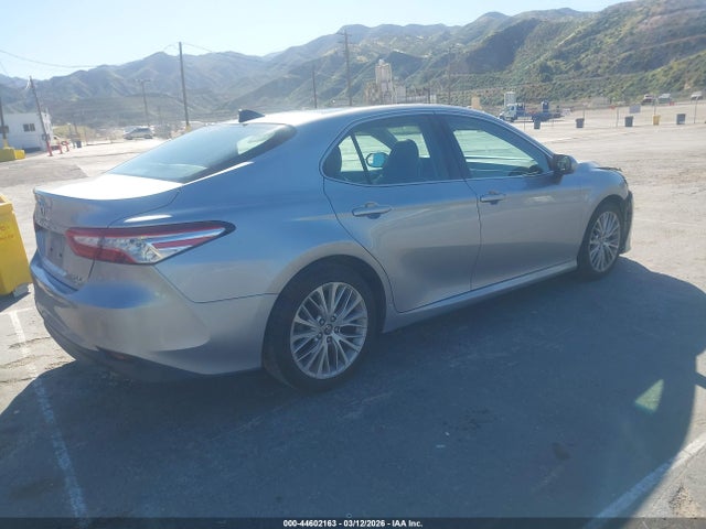 Продажа на аукционе авто 2018 Toyota Camry Xle, vin: 4T1B11HK8JU153927, номер лота: 44602163
