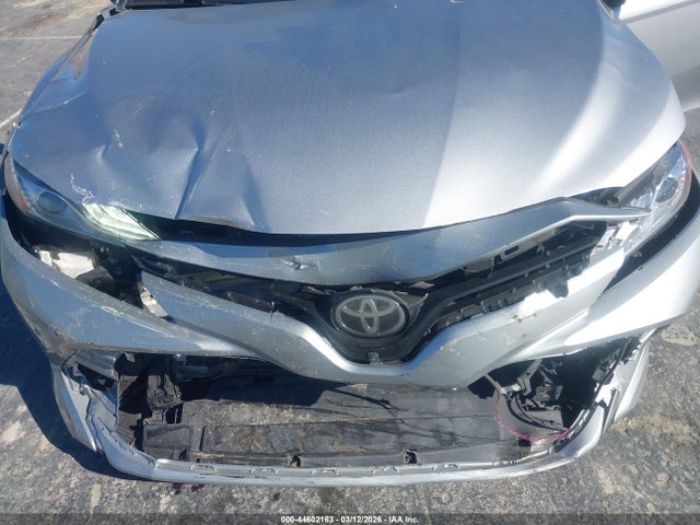 Продажа на аукционе авто 2018 Toyota Camry Xle, vin: 4T1B11HK8JU153927, номер лота: 44602163