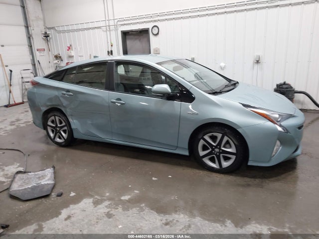 JTDKARFU9G3526155 Toyota Prius Four Touring