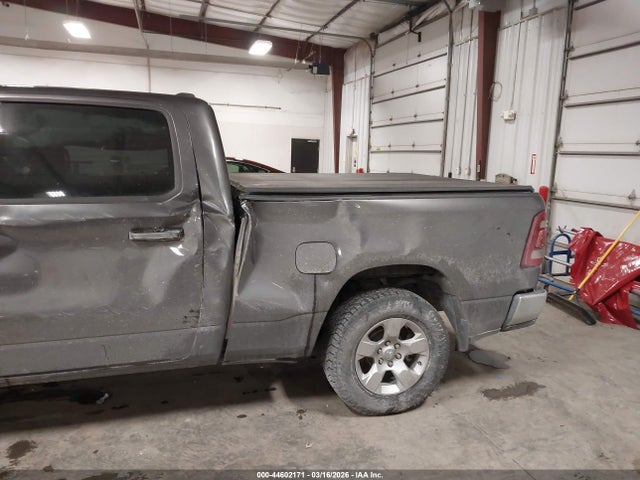 44602171 :رقم المزاد ، 1C6RRFMG0NN383723 vin ، 2022 Ram 1500 Big Horn  4x4 6'4 Box مزاد بيع
