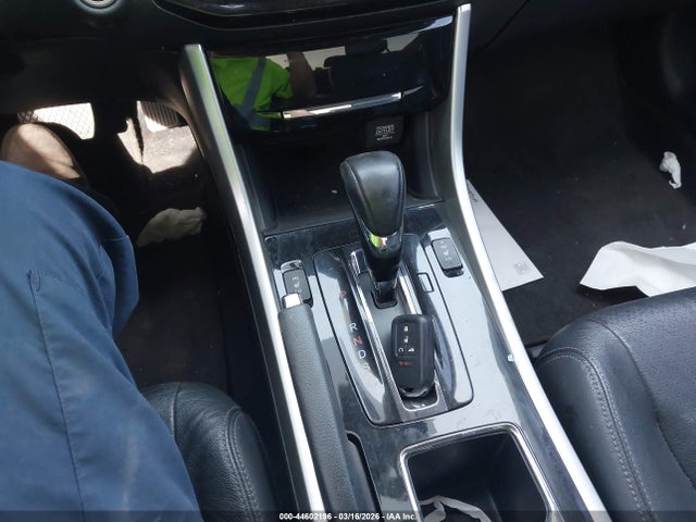 1HGCR3F98HA019638 Honda Accord Touring V6