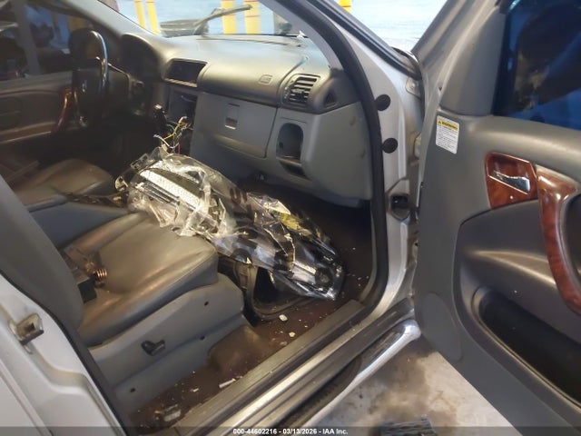 44602216 :رقم المزاد ، 4JGAB54E9XA091495 vin ، 1999 Mercedes-benz Ml 320 مزاد بيع
