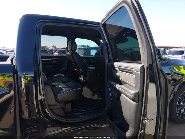 1C6RREJT4KN616137 RAM 1500 Laramie 4x2 5&#039;7 Box