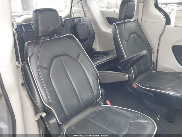 2023 Chrysler Pacifica Limited მანქანა იყიდება აუქციონზე, vin: 2C4RC1GG4PR623726, აუქციონის ნომერი: 44602234