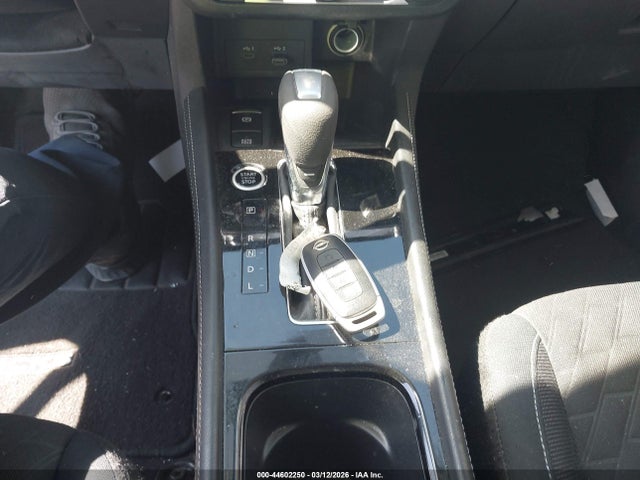 2023 Nissan Kicks Sv Xtronic Cvt მანქანა იყიდება აუქციონზე, vin: 3N1CP5CV0PL524715, აუქციონის ნომერი: 44602250