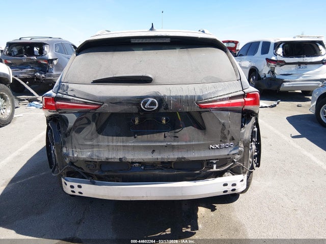 JTJYARBZ2J2096233 Lexus NX 300