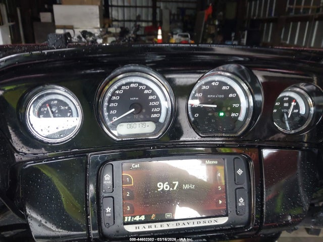 2014 HARLEY-DAVIDSON FLHTK 1HD1KEL18EB655890 Photo 6