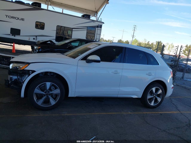 Продаж на аукціоні авто 2023 Audi Q5 Premium 40 Tfsi Quattro S Tronic, vin: WA1ABAFY8P2178037, номер лоту: 44602304