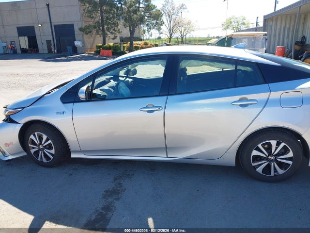 JTDKARFP5H3055911 Toyota Prius Prime Premium