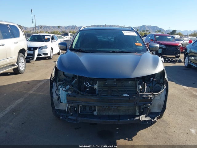 JN1BJ1CP3JW164221 Nissan Rogue Sport Sv