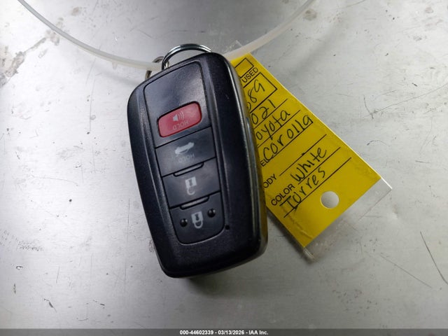 JTDEAMDE1MJ013775 Toyota Corolla Hybrid Le
