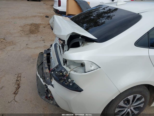 JTDEAMDE1MJ013775 Toyota Corolla Hybrid Le