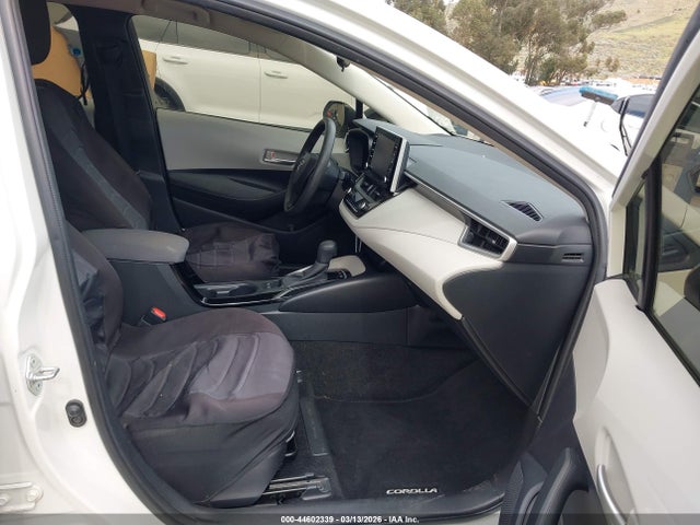 JTDEAMDE1MJ013775 Toyota Corolla Hybrid Le