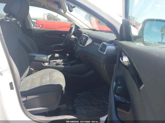 5XYPG4A35GG037706 KIA Sorento 2.4l Lx