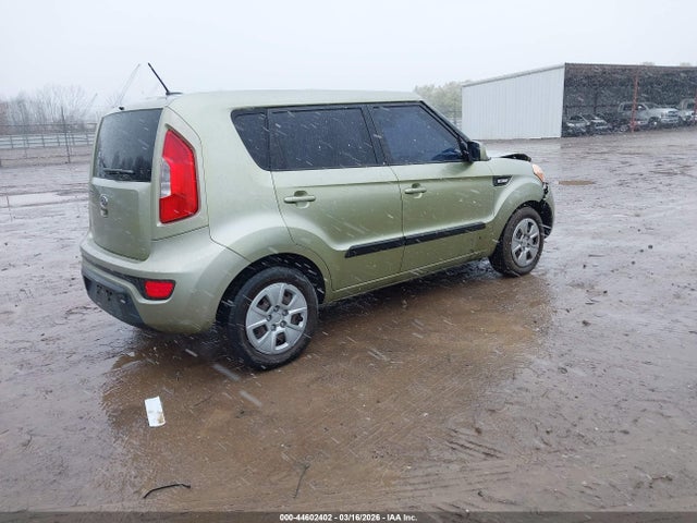44602402 :رقم المزاد ، KNDJT2A52C7387874 vin ، 2012 Kia Soul مزاد بيع