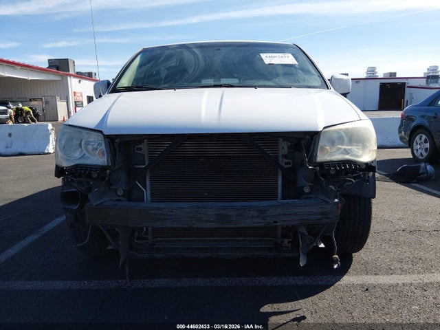 2C4RC1BG7ER158847 Chrysler Town &amp; Country Touring