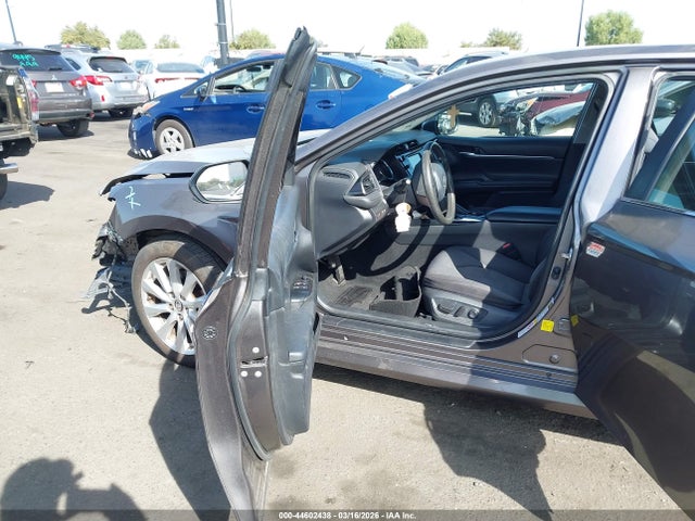 4T1B11HK5KU229735 Toyota CAMRY LE
