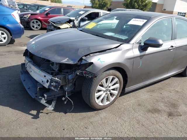 4T1B11HK5KU229735 Toyota CAMRY LE