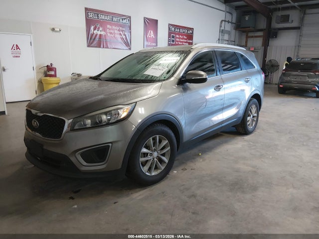 5XYPG4A55GG015058 KIA Sorento 3.3l Lx