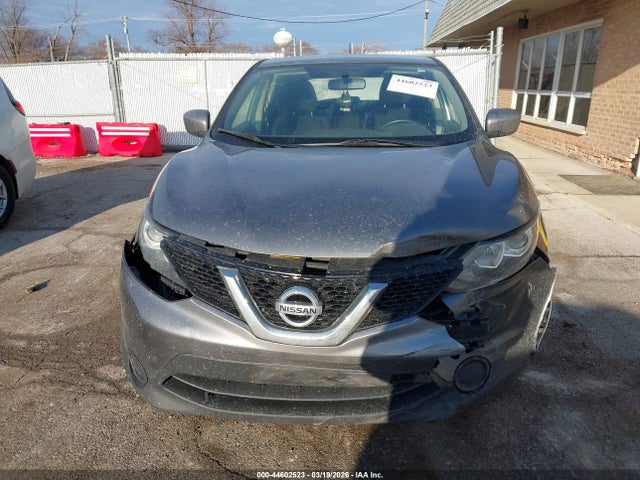2017 Nissan Rogue Sport S მანქანა იყიდება აუქციონზე, vin: JN1BJ1CR9HW144437, აუქციონის ნომერი: 44602523